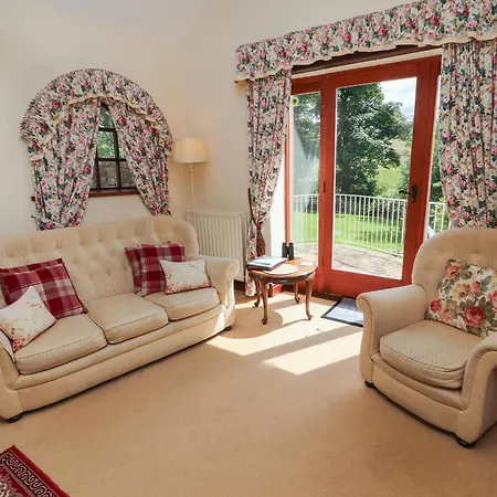 Primrose * Wigton